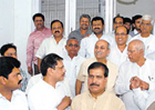 Dissident BJP ministers to withdraw resignation